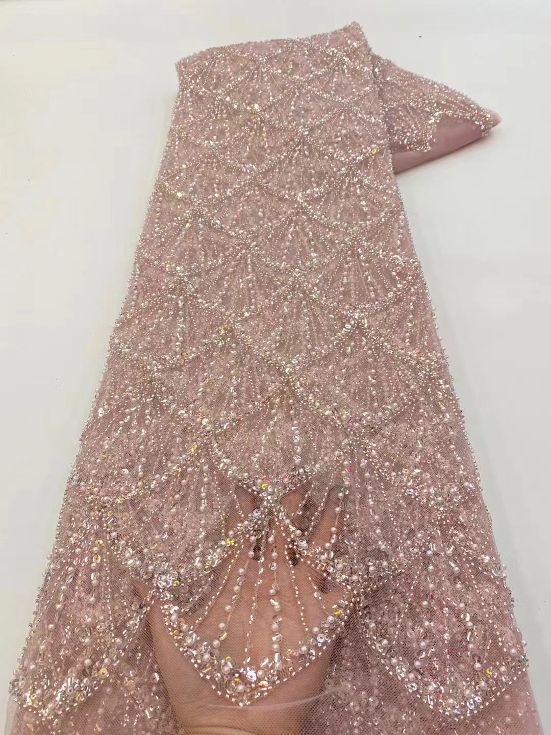 Glitter Tablecloth - ผ้าลูกไม้ทูลล์แอฟริกัน 2026 ผ้าตาข่ายฝรั่งเศสปักเลื่อมพร้อมลูกปัด ผ้าลูกไม้ทูลล์ตาข่าย สำหรับตัดเย็บชุดไนจีเรีย 5